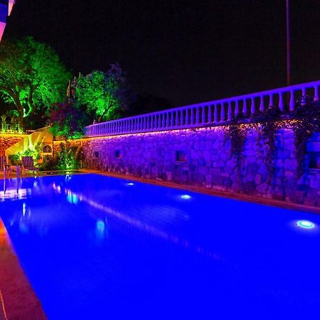 Kabasakal Otel Çeşme エクステリア 写真