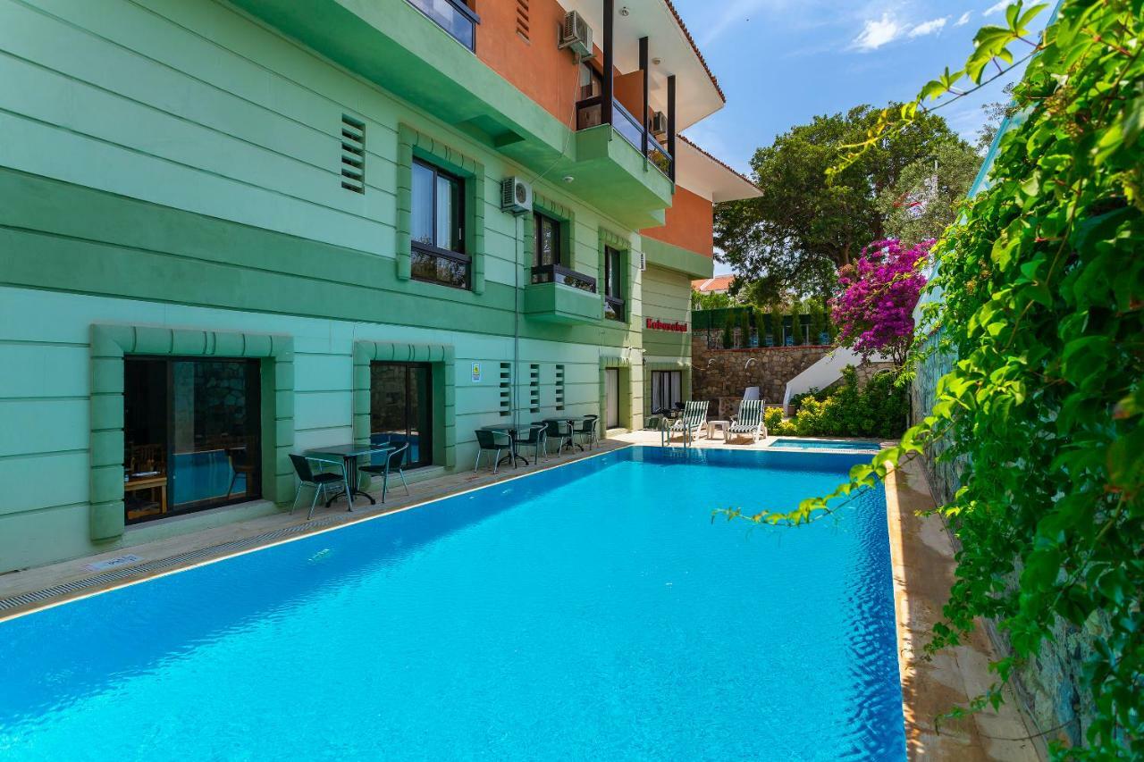 Kabasakal Otel Çeşme エクステリア 写真