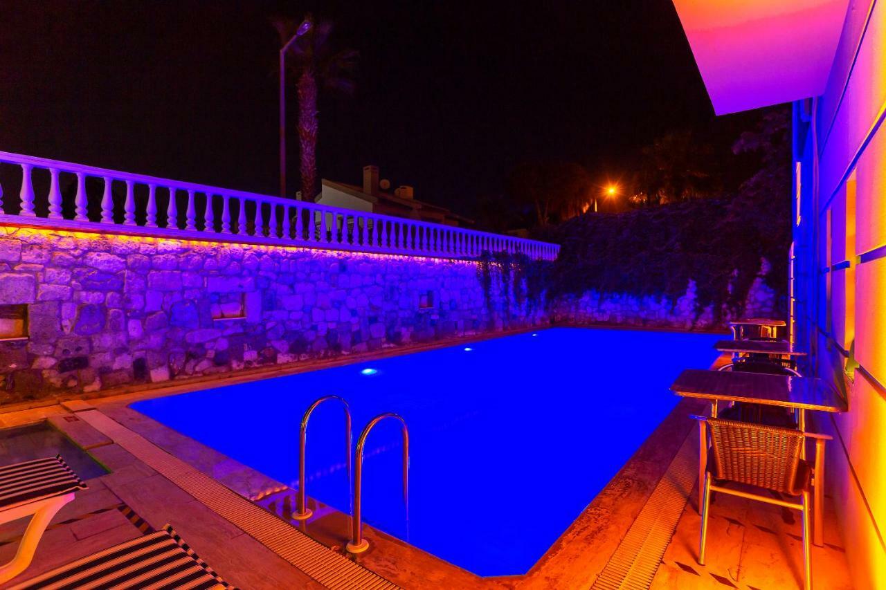 Kabasakal Otel Çeşme エクステリア 写真