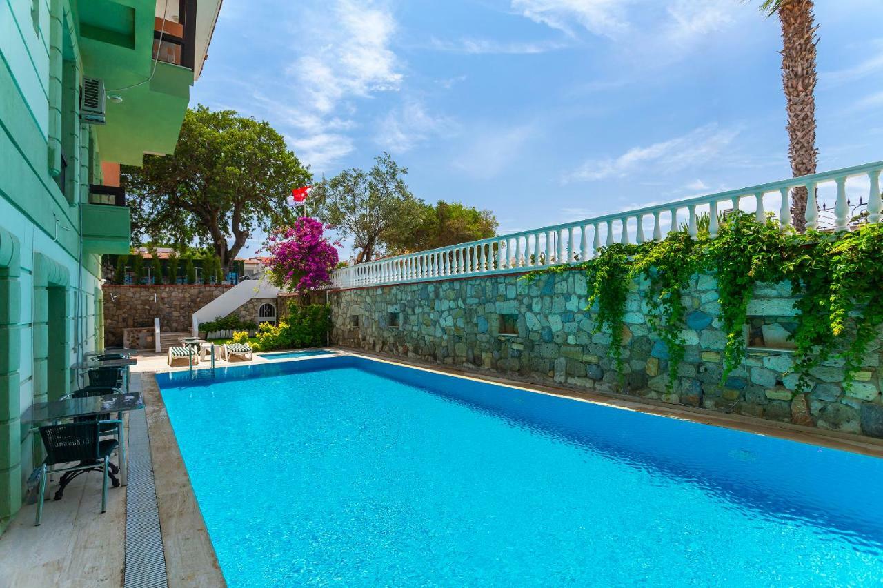 Kabasakal Otel Çeşme エクステリア 写真
